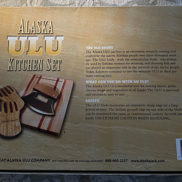 ALASKA ULU KITCHEN SET - Picture 2 of 3